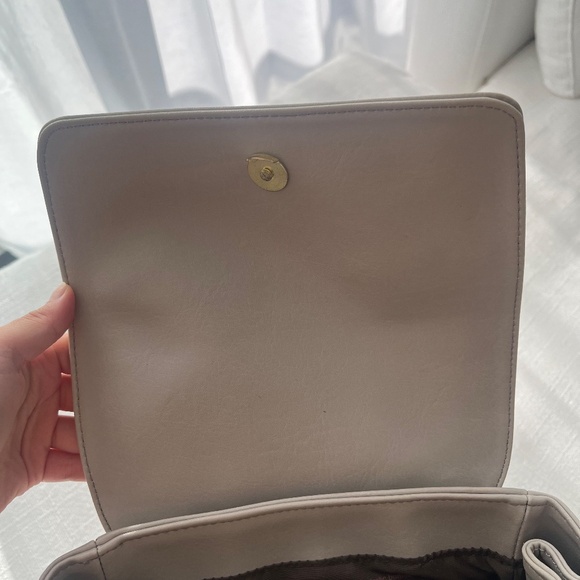 Matt and Nat Fabi Mini Vegan Backpack - Picture 6 of 10